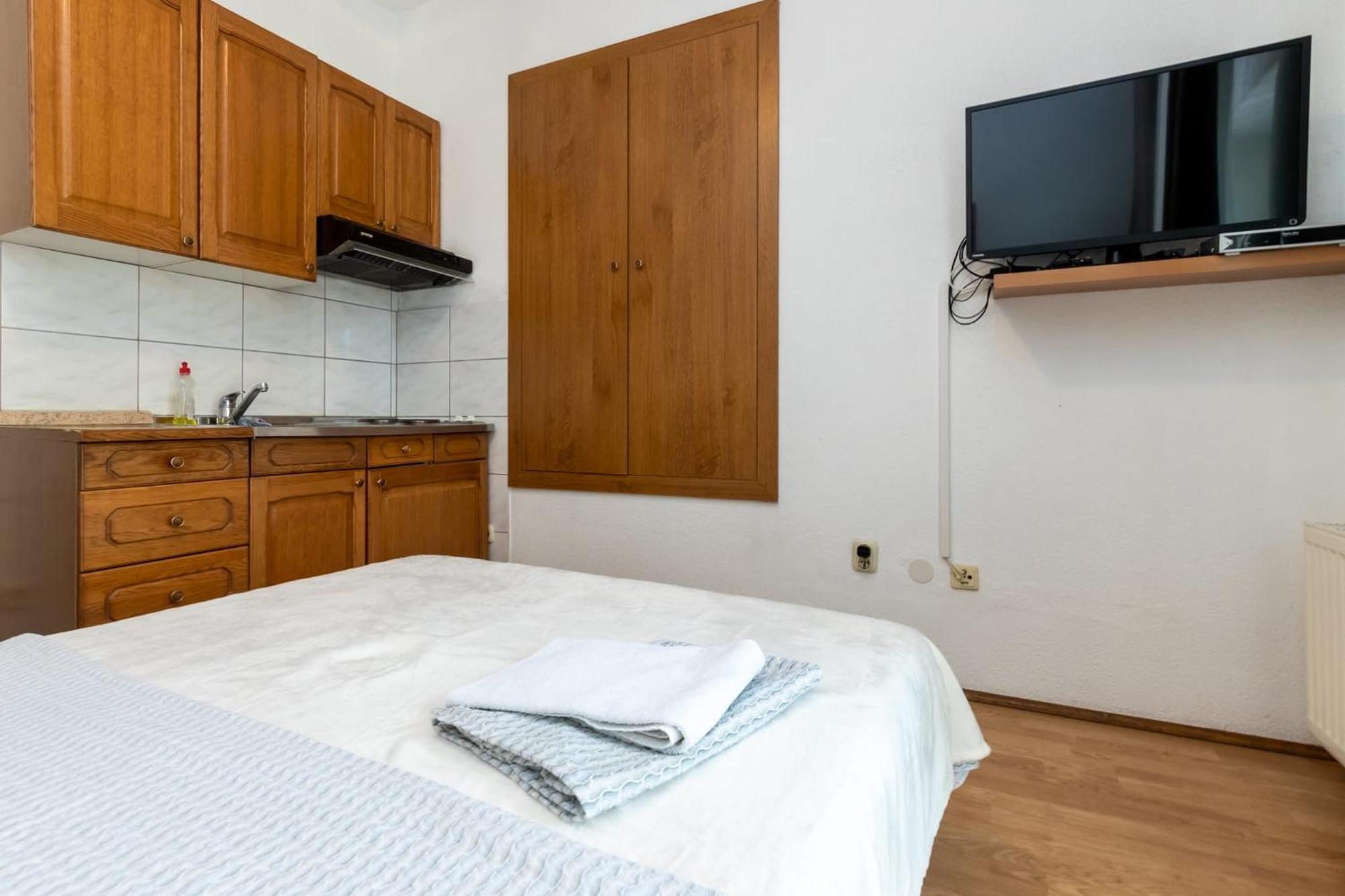 Apartments Dino Kaštela Kültér fotó