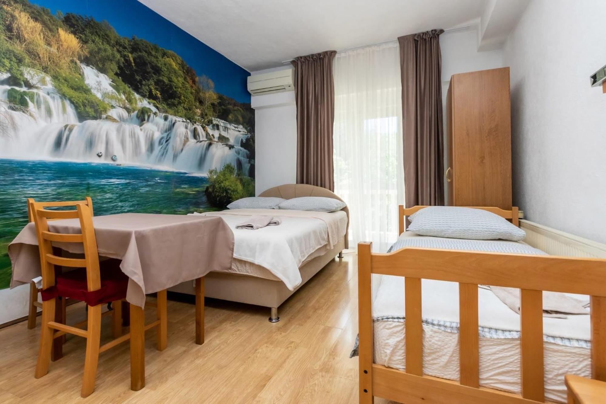 Apartments Dino Kaštela Kültér fotó