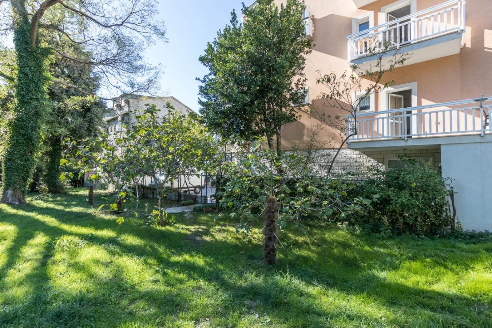 Apartments Dino Kaštela Kültér fotó